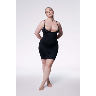 Apatinukė 222 Basic Slip Poen Biust Juoda