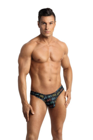 Siaurikės (stringai) Benito